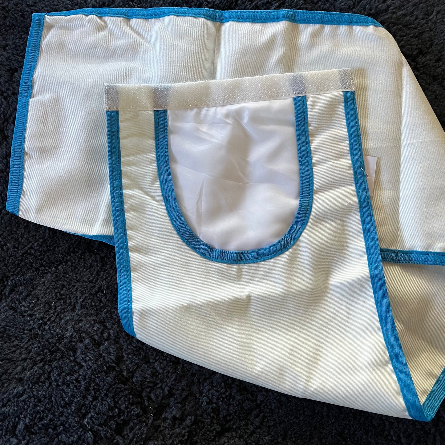 White Electric Blue Earlwood Tail Bag