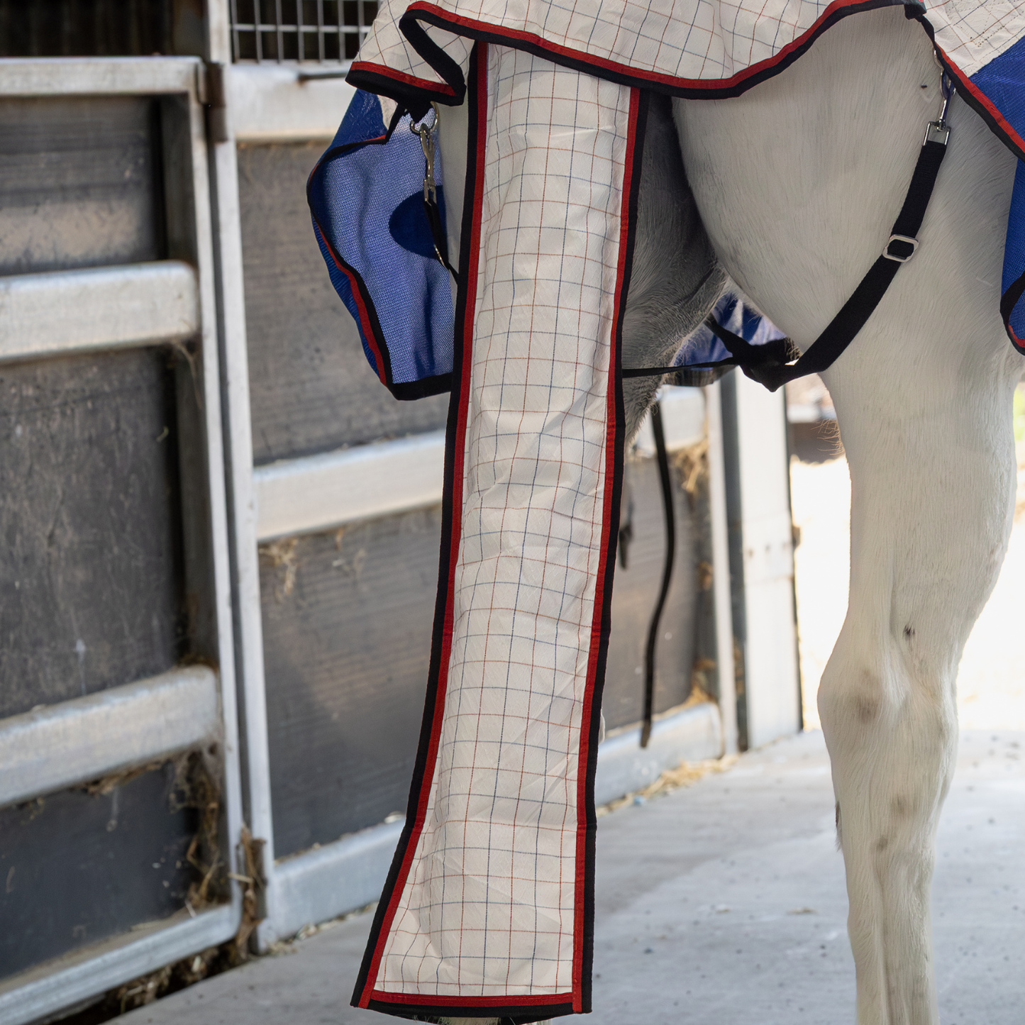 Earlwood Rosella Tail Bag